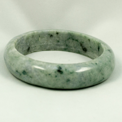 Bangle Light green whit spot Jade